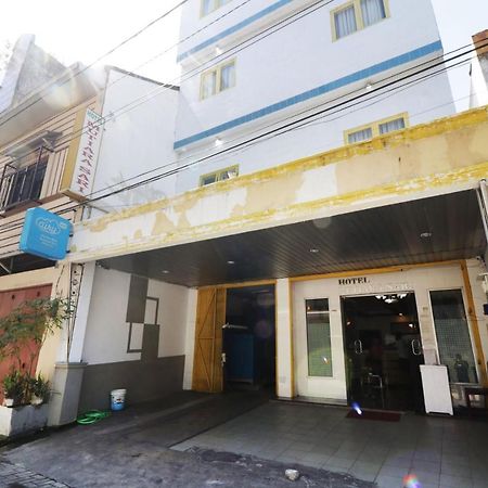 Mutiara Sari Hotel มากาซาร์ ภายนอก รูปภาพ